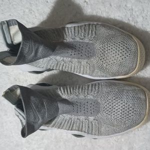 Nike Air Flight bonafide cool grey sz10.5 (used)excellent condition.